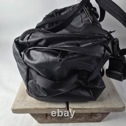Timbuk2 Quest Medium Duffel Bag Black New Heavy Duty Gym School Weekender