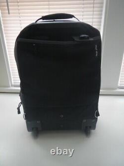 Berghaus Wheeled Roller Case Carry On Convertible To Backpack 40l Great Design