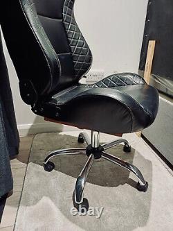 Chaise de bureau pivotante inclinable en cuir noir d'occasion convertie