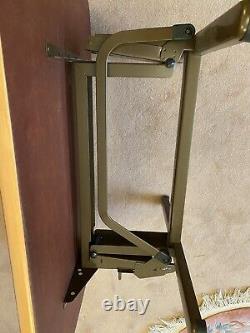 Table Caravanin Camping-car Autoportante. Lourds. Convertit Pour Faire La Base De Lit