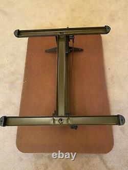 Table Caravanin Camping-car Autoportante. Lourds. Convertit Pour Faire La Base De Lit